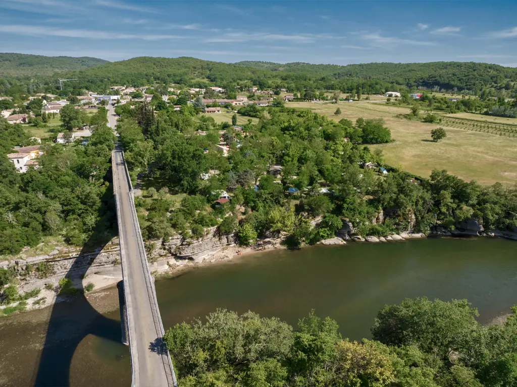 activite-bord-de-riviere-ardeche