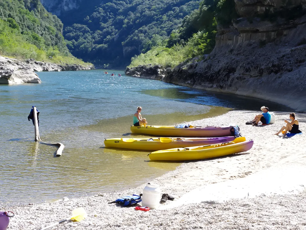 descente-de-lardeche-canoe
